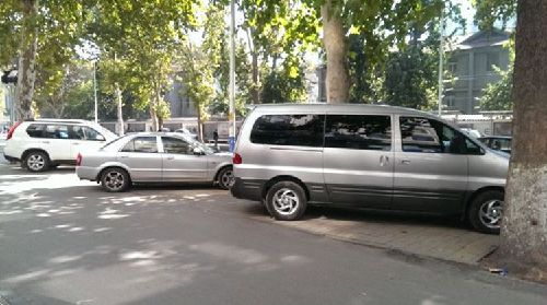 違章停車被拖壞，就該自認(rèn)倒霉？告訴車主如何獲得賠償